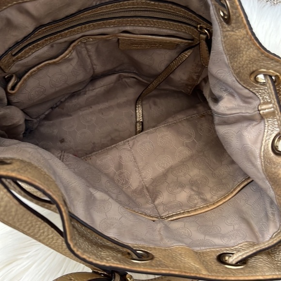 Michael Kors Leather Bucket Shoulder Bag Gold - Picture 2 of 16